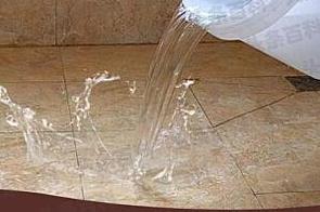武陵漏水维修 免砸砖防水材料该如何施工